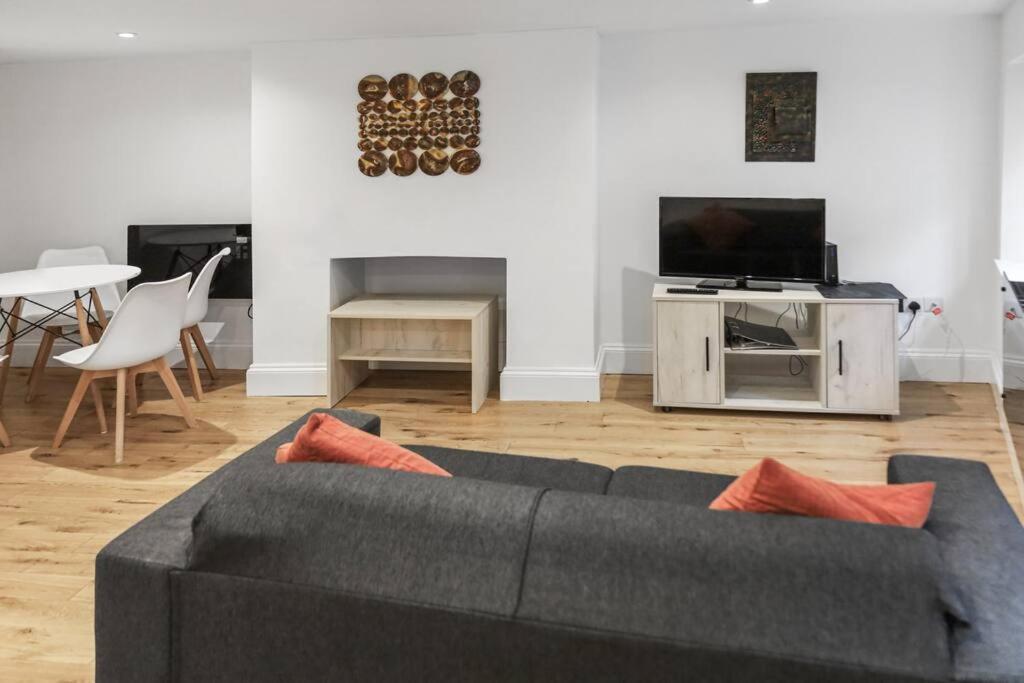 Cosy 1-Bdr W/ Free Parking In Central Reading Dış mekan fotoğraf
